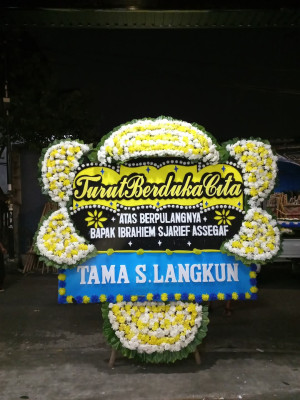Papan Bunga Duka di Cicareuh