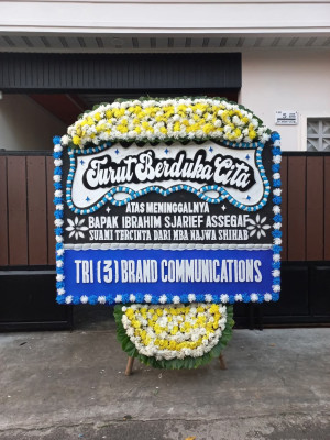 Papan Bunga Duka di Cicareuh